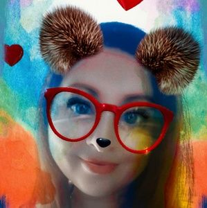 Meet your Posher, Courtney